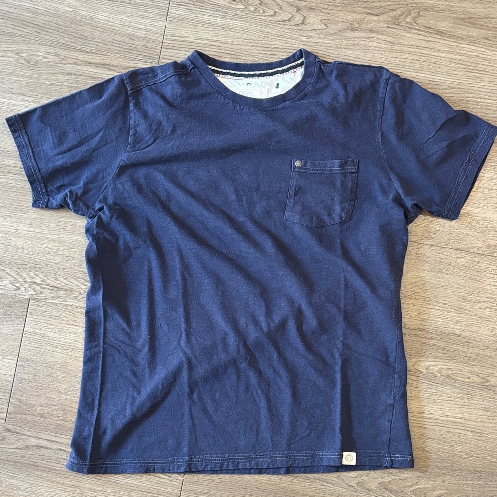 Free Planet Mens Organic Cotton Navy Blue Crew Neck Pocket T-Shirt